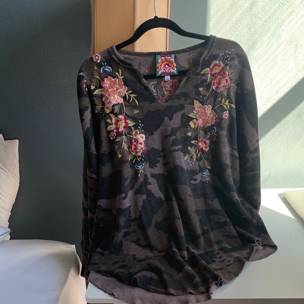 Johnny Was comfortable shirt